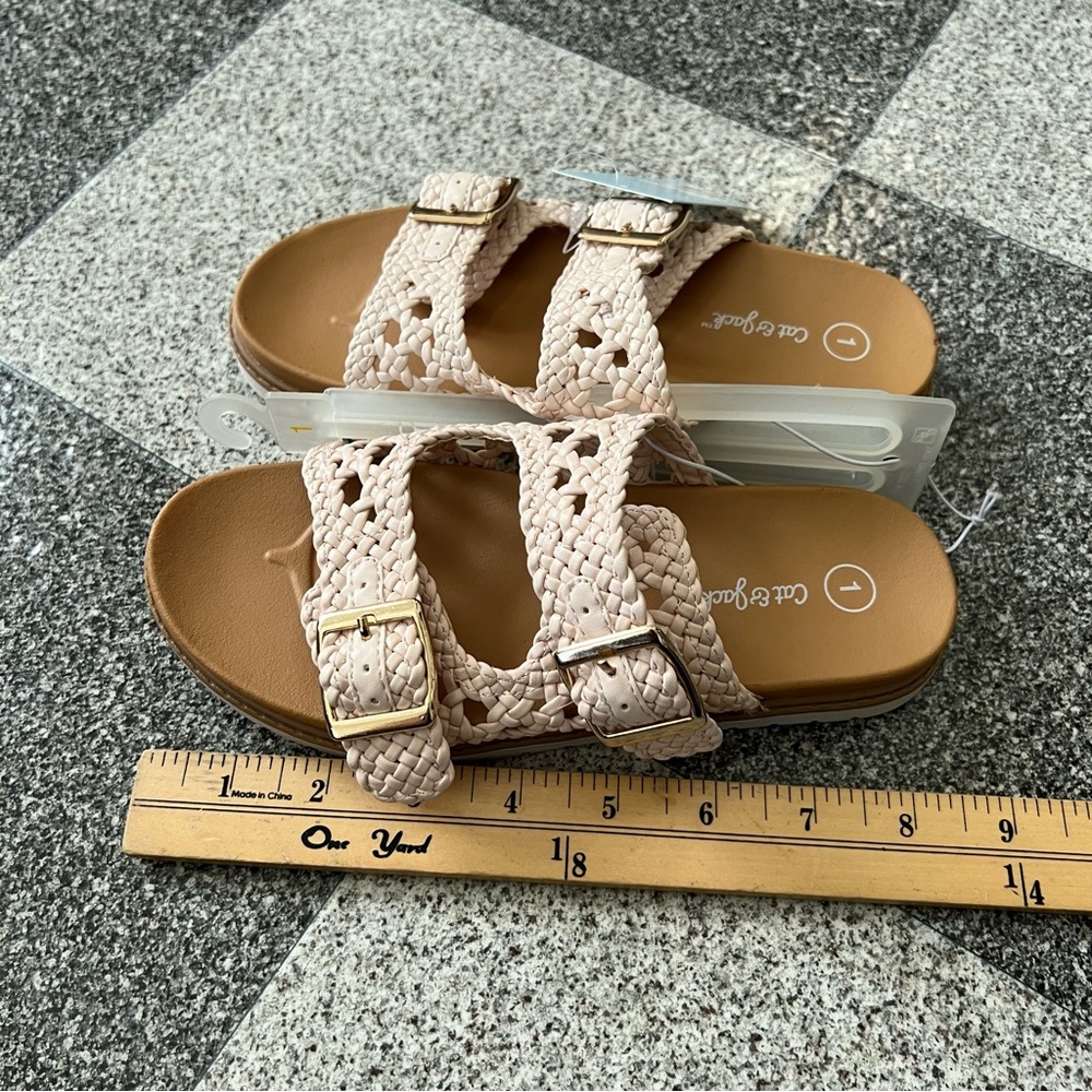 Cat & Jack Girl's Brooklyn Crochet Footbed Sandals- Blush Size 1 - Picture 2 of 3